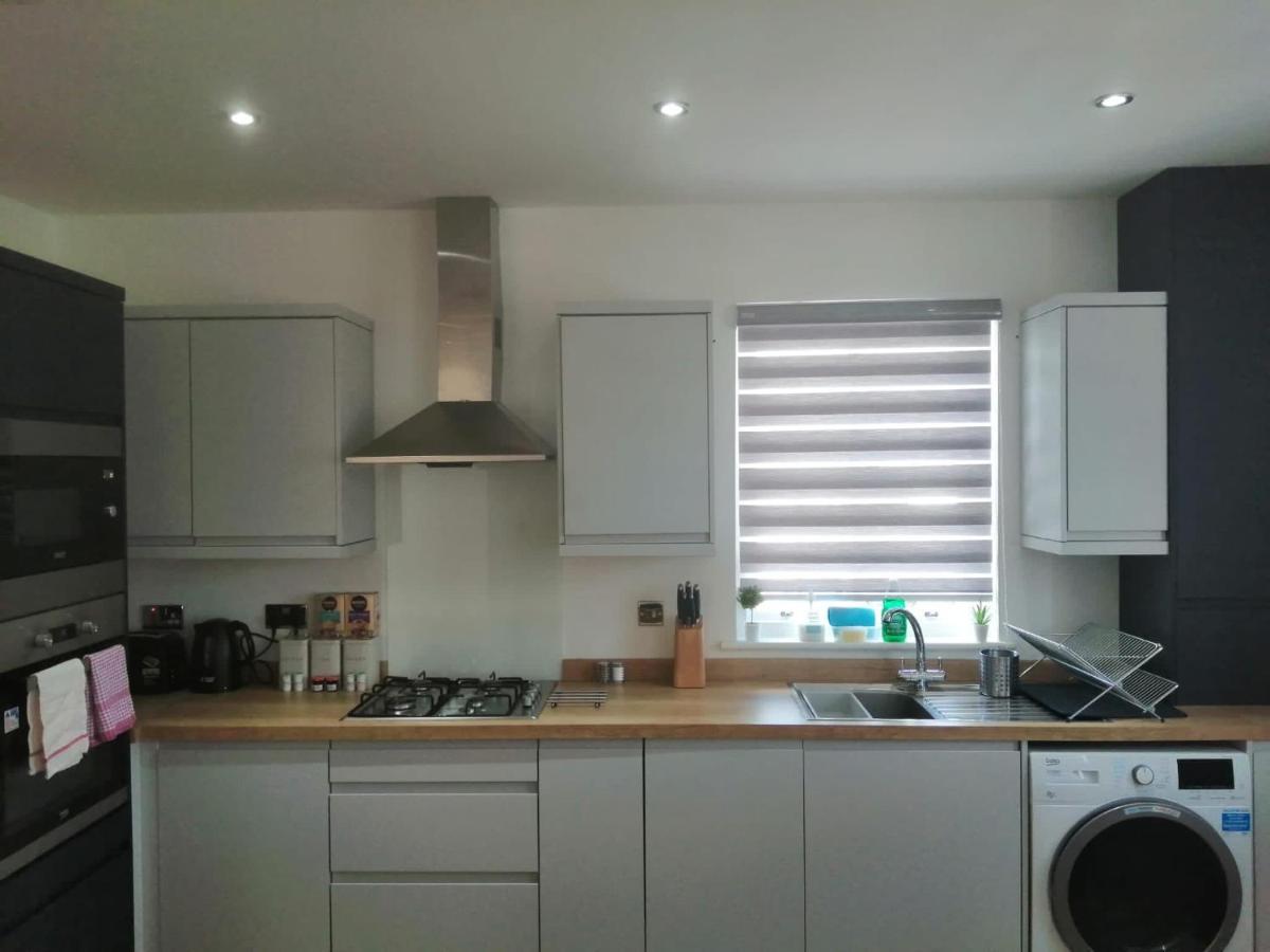 Apartment No 8 - Stay In Style In The Heart Of The Cathedral City. Τρούρο Εξωτερικό φωτογραφία