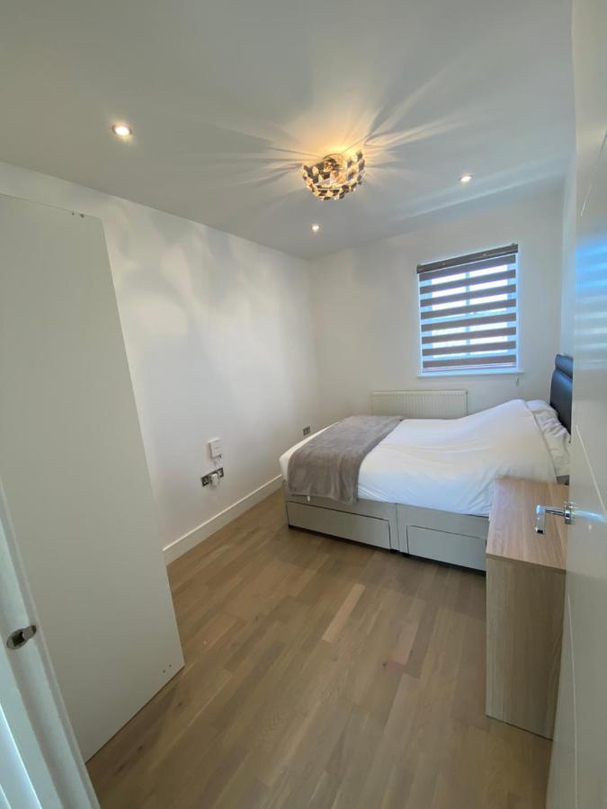 Apartment No 8 - Stay In Style In The Heart Of The Cathedral City. Τρούρο Εξωτερικό φωτογραφία