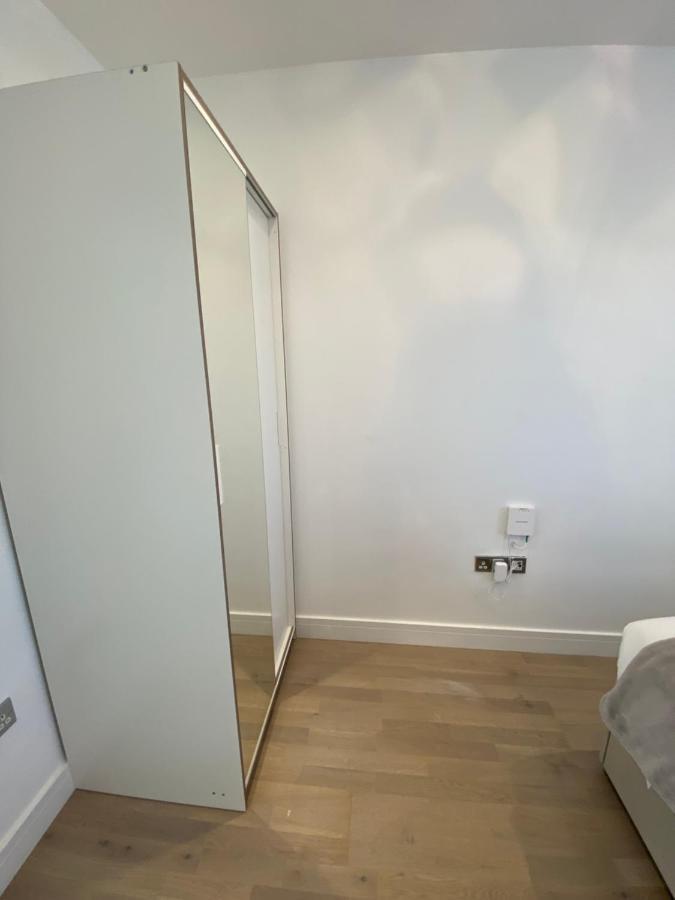 Apartment No 8 - Stay In Style In The Heart Of The Cathedral City. Τρούρο Εξωτερικό φωτογραφία